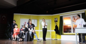 “Kaç Baba Kaç” İnegöllüleri Kahkahaya Boğdu