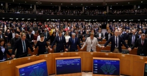 Avrupa Parlamentosu İngiltere'nin Brexit anlaşmasını onayladı