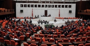 Libya Tezkeresi Meclis'te Kabul Edildi