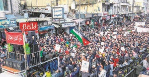 Ürdünlüler, İsrail’den ithal edilecek doğalgazı protesto etti