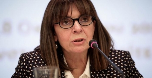 Yunanistan'ın ilk kadın cumhurbaşkanı seçildi