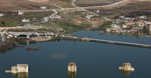 Antik kent Hasankeyf’te evler, köprüler, yollar sular altında
