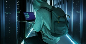 İstihbarat teşkilatlarının yeni casusları : "Hackerlar"