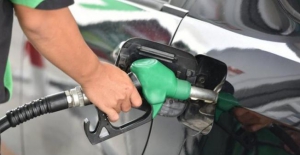 Bir litre motorinin fiyatı bir litre benzinin fiyatını geçti!