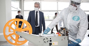 Nilüfer Belediyesi günde 20 bin maske üreterek tüm belediyelere örnek oldu