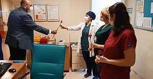 Başkan Bekir Aydın Hemşireleri unutmadı