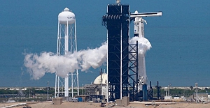 Ertelenen "tarihi uzay yolculuğu" başladı