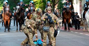 ABD kendi halkının karşısına orduyu çıkarttı; bazı kentlerde sokağa çıkma yasağı ilan edildi