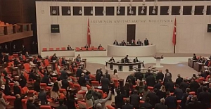 Enis Berberoğlu, Leyla Güven ve Musa Farisoğulları'nın milletvekillikleri düşürüldü