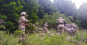 Silopi'de 4 terörist güvenlik güçlerine teslim oldu