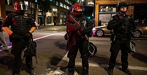 ABD'de ırkçılık karşıtları ve Trump’çılar arasında silahlı çatışma, bir kişi öldü