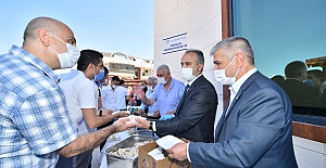 Belediye Başkanı Aktaş, vatandaşlarla bayramlaştı