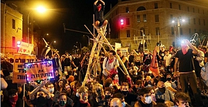 Binlerce İsrailli'den Netenyahu'ya karşı her hafta sonu yoğun protesto