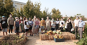 Hasat ettikleri ürünlerin tohumlarını aldılar