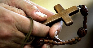 Katolik Kilisesi'nden papazların cinsel taciz mağdurlarına tazminat