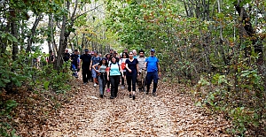 Sonbaharın keyfini doğa yürüyüşünde yaşadılar