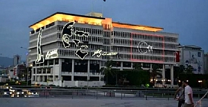 153 yıllık İzmir Büyükşehir Belediye binasına hasar nedeniyle yıkım kararı