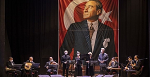 Atatürk sevdiği şarkılarla anıldı