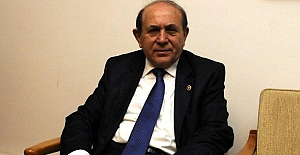 Eski AK Parti Milletvekili Burhan Kuzu, koronavirüsten hayatını kaybetti