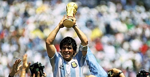 Futbol Efsanesi Maradona hayatını kaybetti!