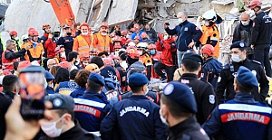 İzmir depreminde hayatını kaybedenlerin sayısı 51'e yükseldi