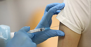 Pfizer ile BioNTech'e ait Kovid-19 aşısı Sakarya'da 40 gönüllüye uygulandı