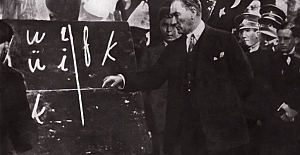 Tarihte 92 yıl önce bugün: HARF DEVRİMİ ile yeni harfler kabul edildi