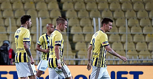 Fenerbahçe: 3 oyuncumuzun Kovid-19 test sonucu pozitif çıkmıştır
