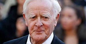 "Köstebek" Romanının yazarı efsane romancı John le Carre hayatını kaybetti