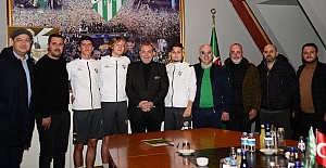 Bursaspor Kulübü Altyapı Sporcularla sözleşmelerini sürdürüyor