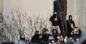 Moskova’daki gösterilerde binden fazla kişi gözaltına alındı