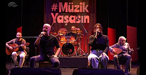 Sahne Bursalı müzisyenlerin