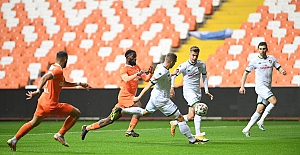 Bursaspor Adana'dan 3 - 0 Galip Ayrılarak Moral Topladı