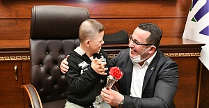Özel Çocuklar Başkan Mehmet Kanar'ın özel misafiri oldular