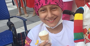 Anne- Kız LÖSEV'in destekleriyle Lösemiyi birlikte yendiler