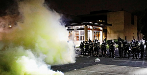 Bir siyahi daha polis tarafından vuruldu. Amerika'da eylemler yeniden başladı