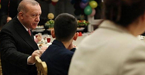 Erdoğan Huber Köşkü’nde çocuklarla iftar yaptı