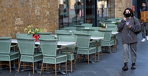 İngiltere'de 70'ten fazla milletvekili, hükümetin "aşı sertifikası" planlarına karşı kampanya başlattı