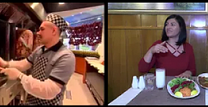 "Bir buçuk İskender Kebabı ve üzüm şırası, ayran da olabilir!.."