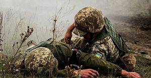 Donbas'taki Rus saldırıları devam ediyor: Bir Ukraynalı asker hayatını kaybetti