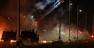 İsrail, Gazze'de sivil halkın yaşadığı binaları bombalıyor!