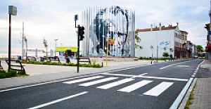 Mudanya caddeleri yaza hazır hale geldi