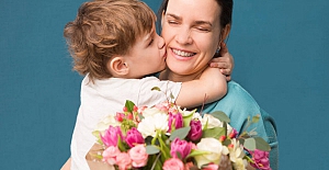 Tüm Annelerimizin "Anneler Günü" Kutlu Olsun