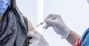 İstanbul'da 45 yaş ve üzeri yurttaşlar Covid-19'a karşı aşılanmaya başladı