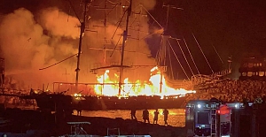 Alanya'da tur tekneleri yandı