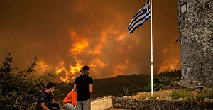Yangınların Sardığı Yunanistan'da Başbakan Miçotakis: "Kabus gibi bir yaz"