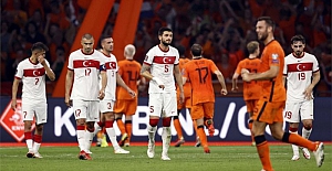 Katar 2022 elemeleri: Türkiye Hollanda'ya 6-1 yenildi, grupta üçüncülüğe geriledi