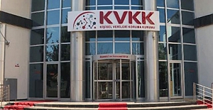 Kişisel Verileri Koruma Kurumu'ndan "Aşı ve PCR test sonucunun işlenmesi" konusunda açıklama geldi