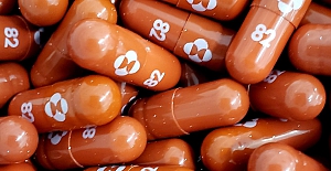 Kovid-19 hapı üreticisi, ilacı ABD'ye maliyetinin 40 katına satmakla suçlanıyor