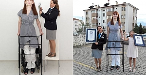 Rumeysa Gelgi, 'Dünyanın en uzun boylu kadını' olarak Guinness Rekorlar Kitabı'na girdi